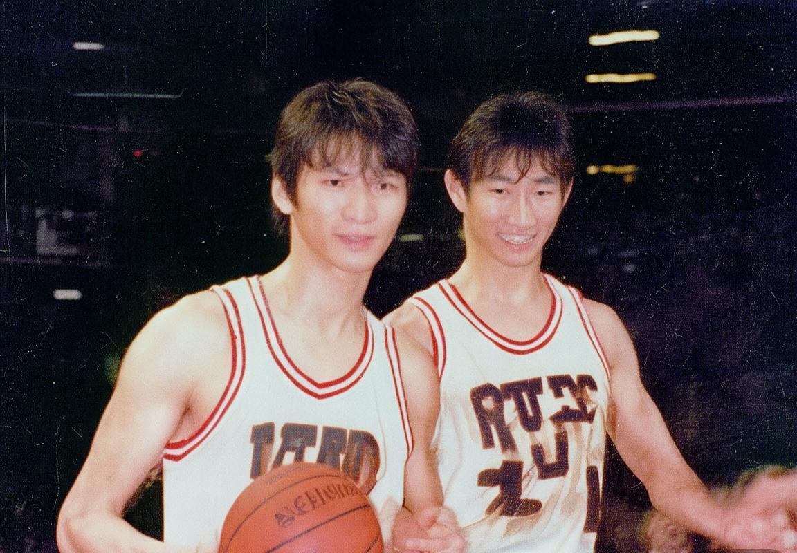 1997年NBA总决赛：乔丹与尤因巅峰对决，公牛三连冠传奇(图2)
